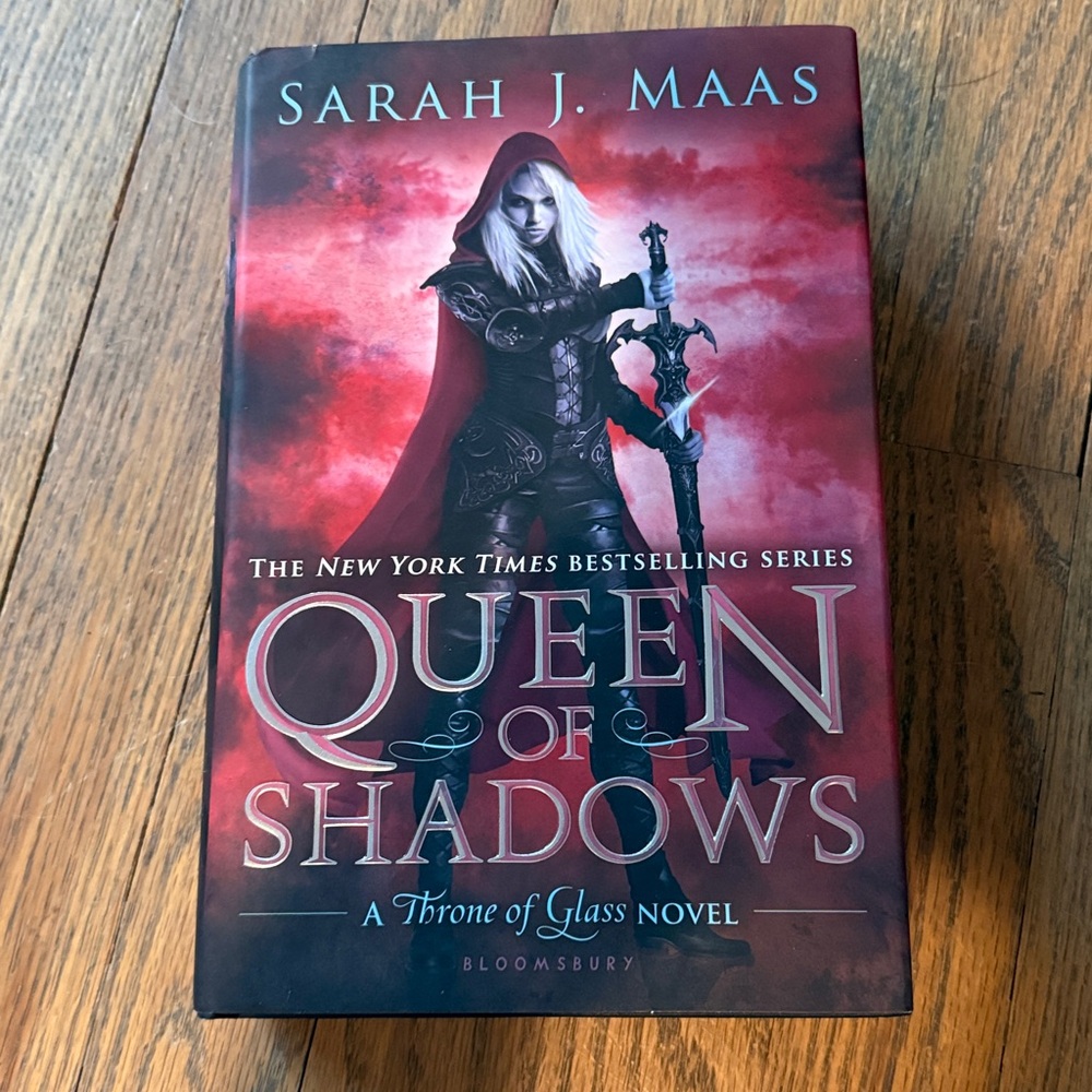 Queen of Shadows OOP Hardcover Book